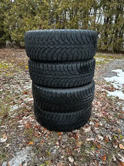 4 pneu d’hiver 195/55R15
