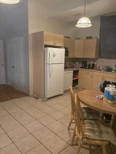 1 bedroom in 2 bedroom apartment