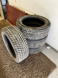 255/55R20 Michelin X-Ice Snow Tires