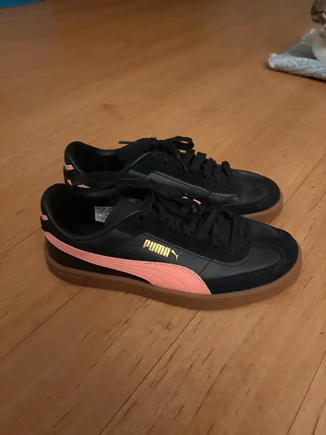 puma shoes in Women's - Shoes in Calgary - Image 2