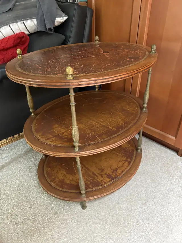 Antique Etagere 3 level end table night stand bar mahogany wood in Other Tables in City of Toronto - Image 2