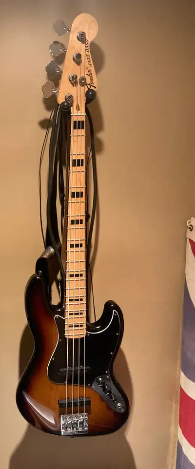 Fender Geddy Lee bass, View more