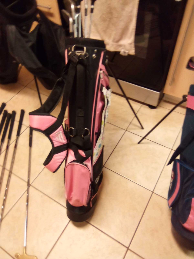 Golf clubs for sale in Other in City of Halifax - Image 2