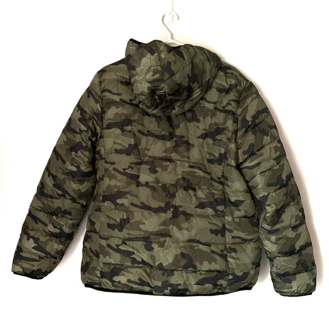 Camo Print Womens 1x Jacket Brand New  in Women's - Tops & Outerwear in Barrie - Image 2