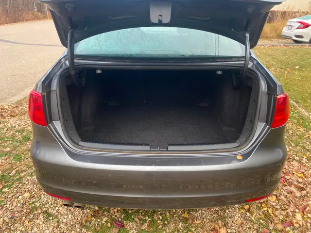 2011 Volkswagen Jetta604579865759600648