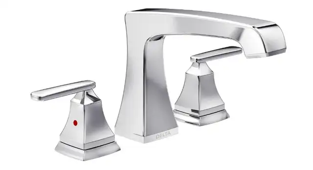 Brand New, Sealed Delta Chrome Bathroom Faucet For Sale in Plumbing, Sinks, Toilets & Showers in London - Image 2