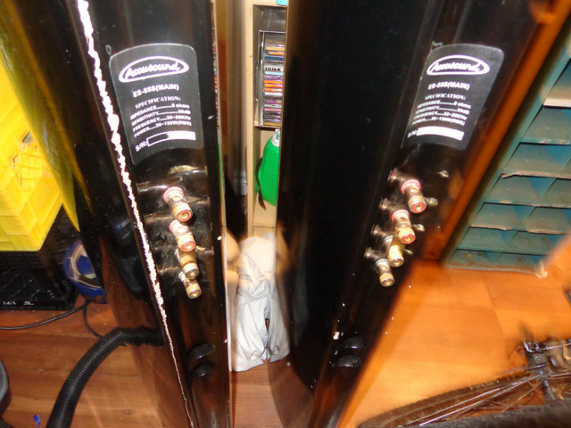 Accusound Upright Tower Speakers ES 55 Significant Damage $100 in General Electronics in Edmonton - Image 4