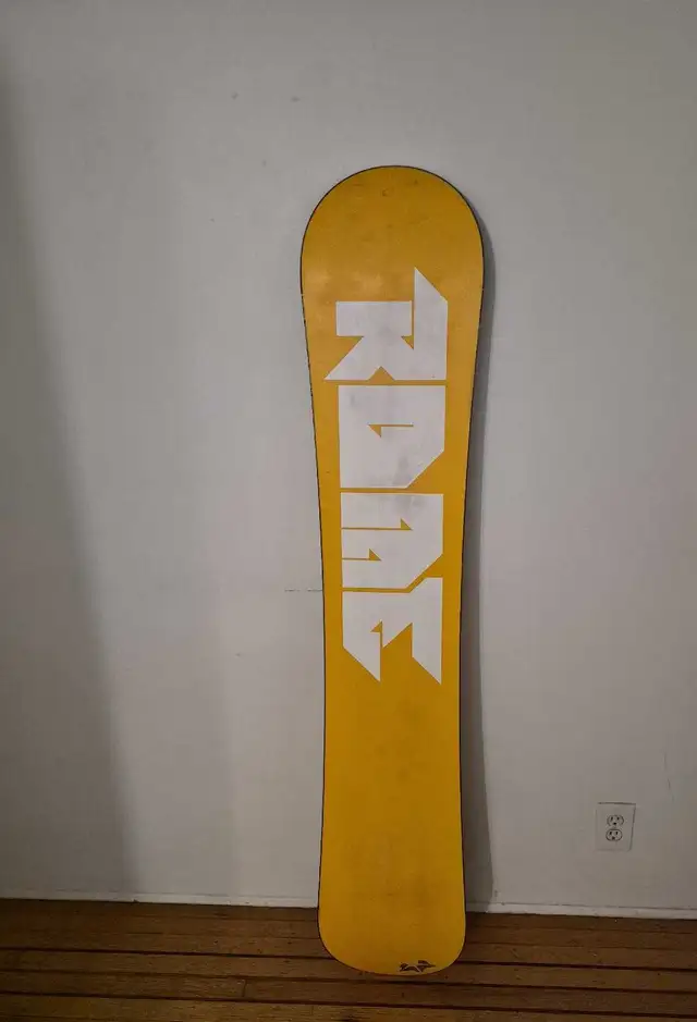 Snowboard / Snowboarding / Ski / Winter Sport in Snowboard in Vancouver - Image 6