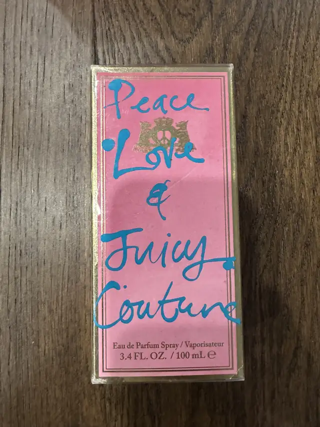 NEW! - Peace Love & Juicy Couture in Bags & Luggage in City of Toronto - Image 3