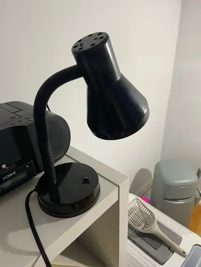 Lampe de bureau noir / Black Desk Lamp, View more