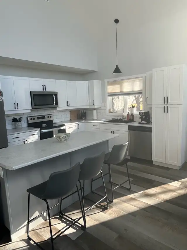 Lakefront home for sale in Houses for Sale in Moose Jaw - Image 6