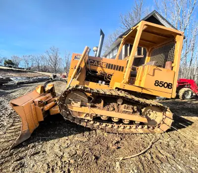 1978 850b case dozer 5500hrs runs and operates good 6way blade Undercarriage good New battery’s $33,...