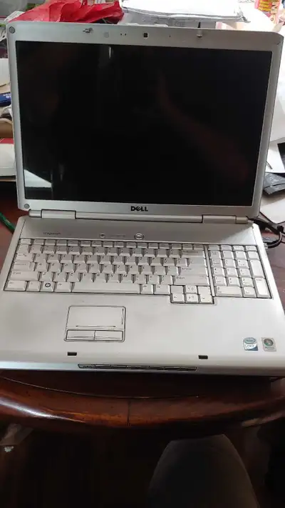 Dell Inspiron 1720, View more