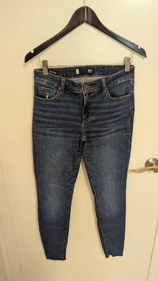 Brand New KUT From The Kloth Jeans - Women's Size 6 in Women's - Bottoms in City of Toronto - Image 2