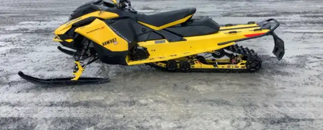 2023 BLK & YLW SKI-DOO RENEGADE 850R X - E-TEC $11,888.00 FIRM! in Snowmobiles in City of Toronto - Image 10
