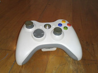 MANETTE SANS FIL X-BOX360  COULEUR BLANCHE