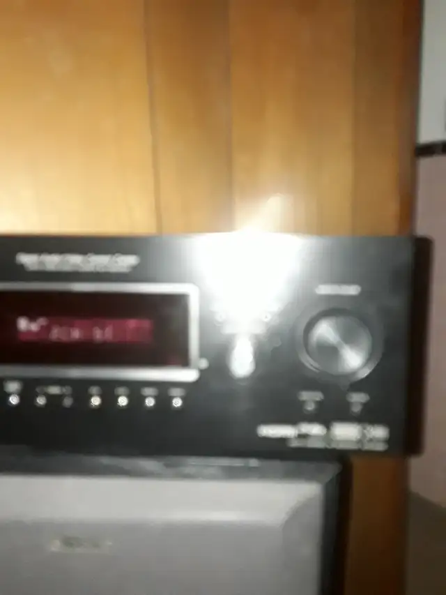 Sony receiver str-k990 with sony speakers $250.00 cad. Etobicoke in Stereo Systems & Home Theatre in Mississauga / Peel Region - Image 4
