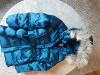 Girls Gap Winter Parka.  Size 10 (Gap kids large).  Like new.