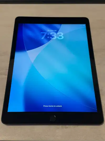 iPad 9th Generation 256GB Wi-Fi + Cellular - Unlocked, View more