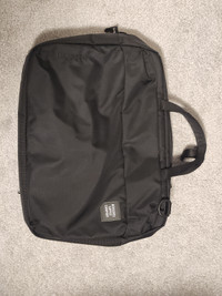 HERSCHEL Britannia Messenger Bag/Backpack