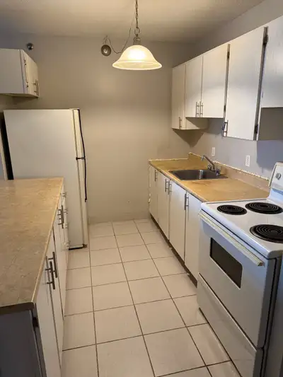 Lease Takeover – South End Halifax (5415 Victoria Rd) Available: February 1, 2026 or March 1 2026– O...