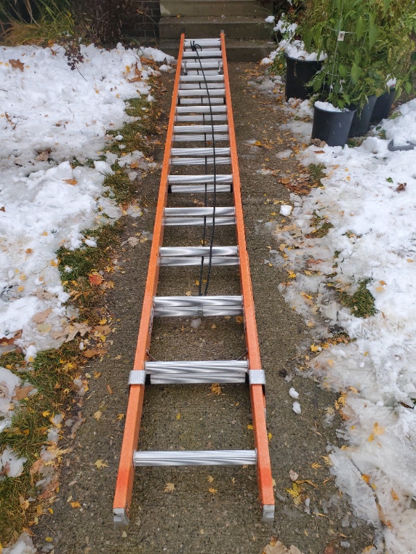 STURDY 28FT Fibreglass DRUNG Extra Heavy Duty Extension Ladder