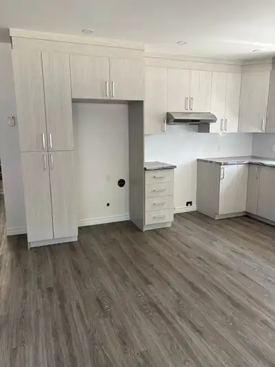 Appartement à louer 2 chambres+bureau
