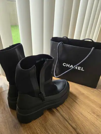 Accepting Best Offer UGG Platform Boots, View more