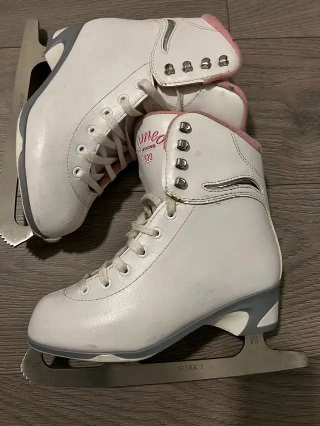 Figure skate in Skates & Blades in City of Toronto - Image 3