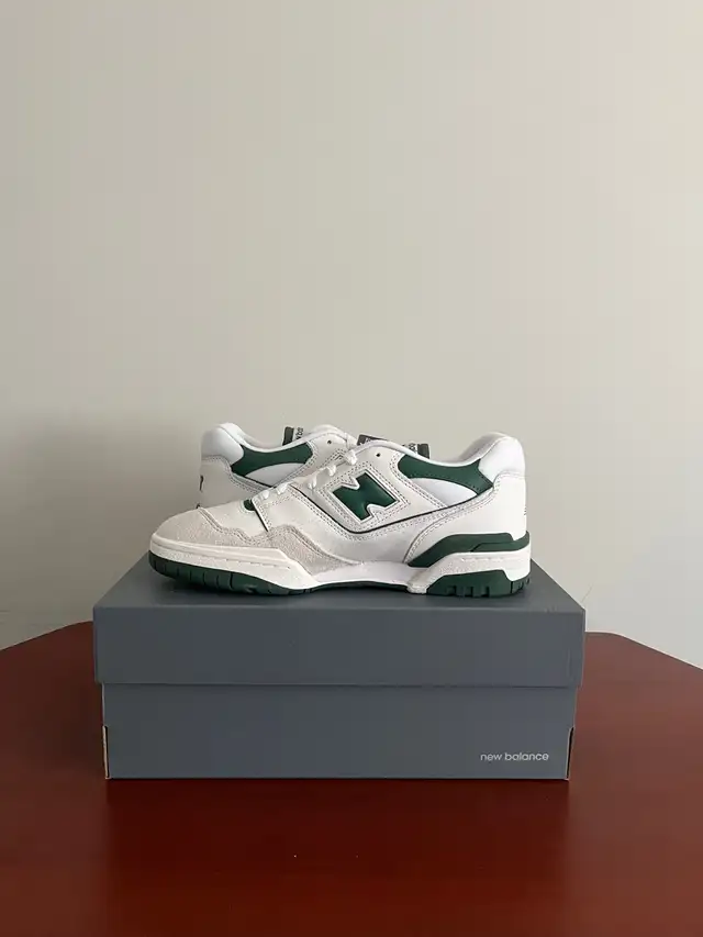 ** New Balance 550  for sale ** in Men's Shoes in Oakville / Halton Region - Image 3