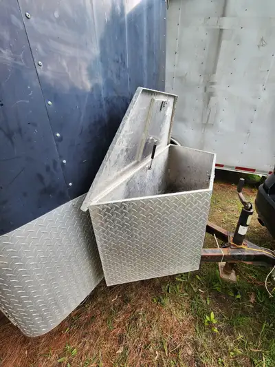Checkered Aluminum Front Trailer Tool Box Truck Tool Box W Lock, View more