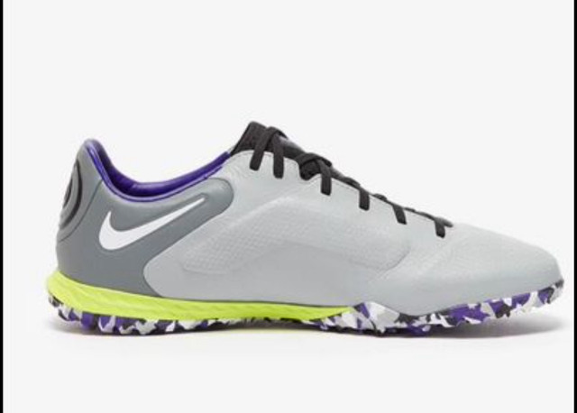 NEWNike React Legend 9 Pro TF turf soccer shoe smoke grey Size 7 in Soccer in City of Toronto - Image 3