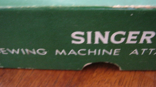 SINGER Sewing Machine Attachments, Set of 2 boxes,Vintage in Hobbies & Crafts in Kingston - Image 4