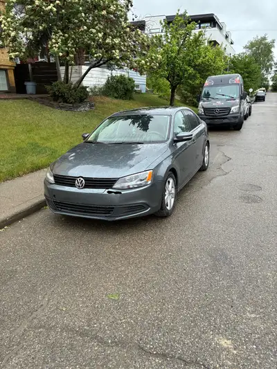 Front and rear bumper chipped paint Front bumper damaged Regularly maintained