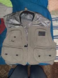 fishing vest in Fishing, Camping & Outdoors in Ontario - Kijiji Canada
