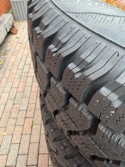 4 tires with steel rims. Good tread M+S