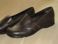 Chocolat Brown Naturalizer Slip On Leather Shoes Size 8