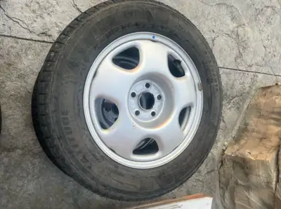 Price is $50 and you get 4 good condition steel rims that fit a 2015 Honda CRV (will fit other years...
