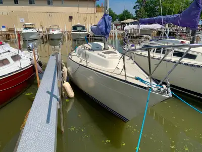 NOTE: This price is for the BOAT ONLY. Motor and electronics not inlcuded in this price. The motor w...