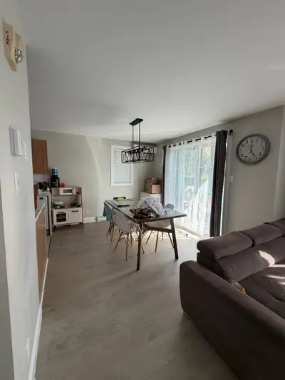 Cession de bail - Condo 4½ au demi sous-sol à St-Jean-Chrysostome (moins de 8 marches). Disponible p...