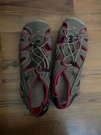 Eddie Bauer hiking Sandals 