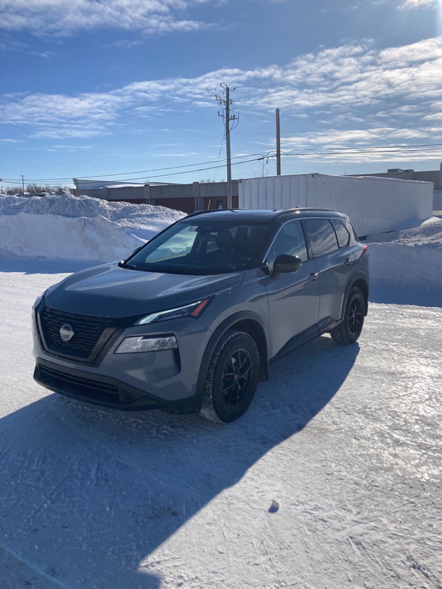Nissan rogue 2023 in Cars & Trucks in Lac-Saint-Jean - Image 2