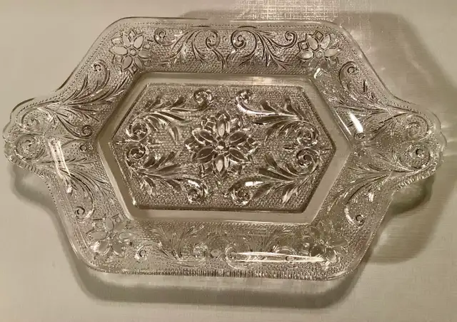 Plateau en verre pressé décoratif in Kitchen & Dining Wares in Québec City - Image 4