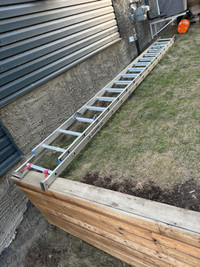 32’ extension ladder with standoff arms