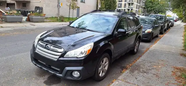 Subaru outback 2.5 Touring 2013 AWD dans Autos et camions dans Ville de Montréal - Image 2