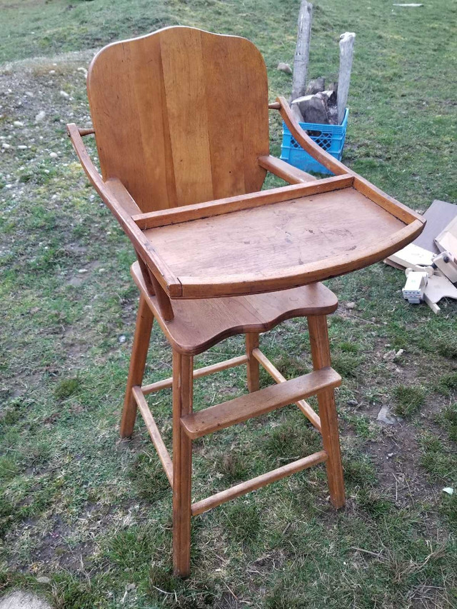 Antique highchair  in Feeding & High Chairs in Chilliwack