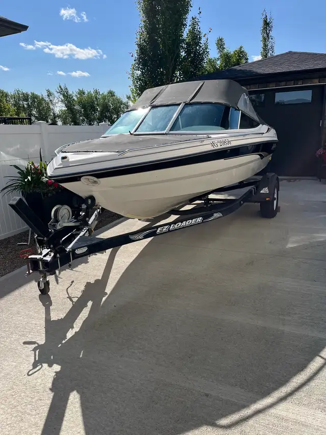 2002 Malibu M1750 Sport Boat in Powerboats & Motorboats in Moose Jaw - Image 11
