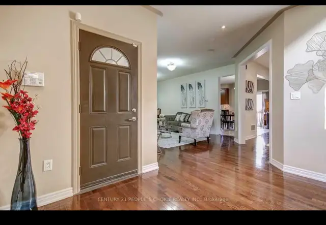 House for rent in Long Term Rentals in Mississauga / Peel Region - Image 3