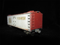 American Flyer vintage HO metal train cars.