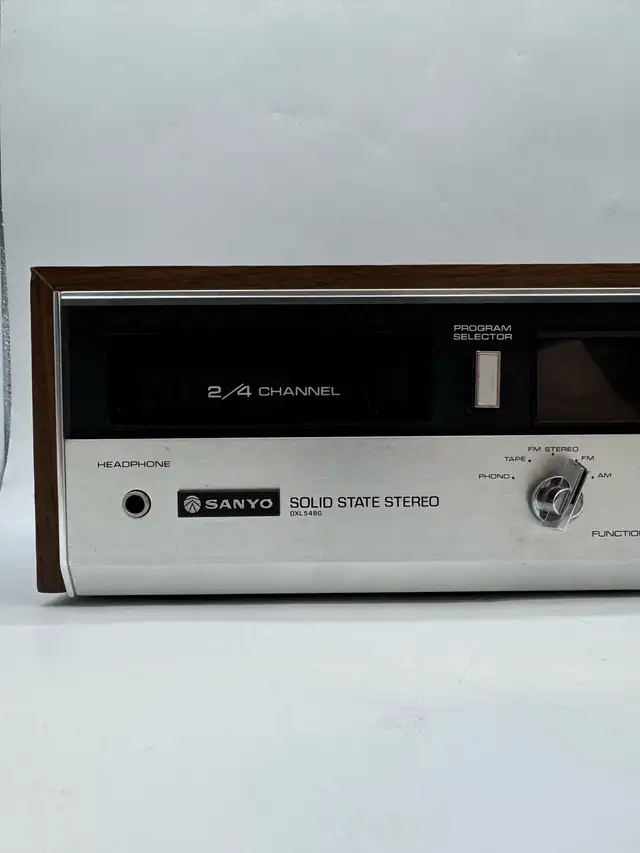 Sanyo DXL5480 Vintage AM/FM Stereo Receiver Quad 2/4 Channel in Stereo Systems & Home Theatre in City of Toronto - Image 3